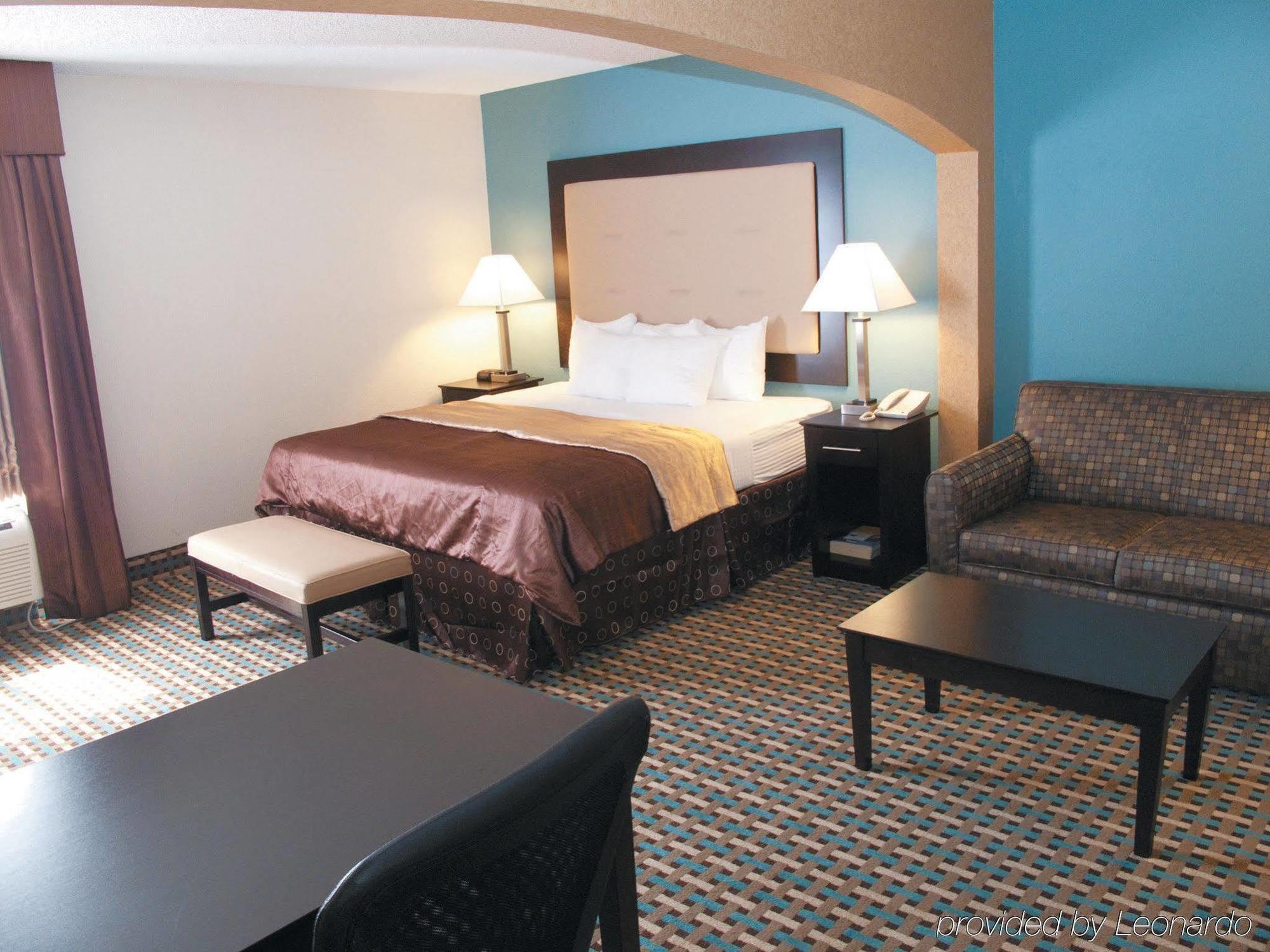 La Quinta Inn By Wyndham Columbia Se Fort Jackson Exterior foto